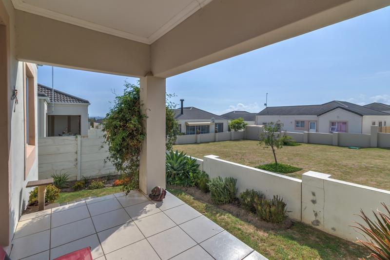 2 Bedroom Property for Sale in Somerset West Western Cape